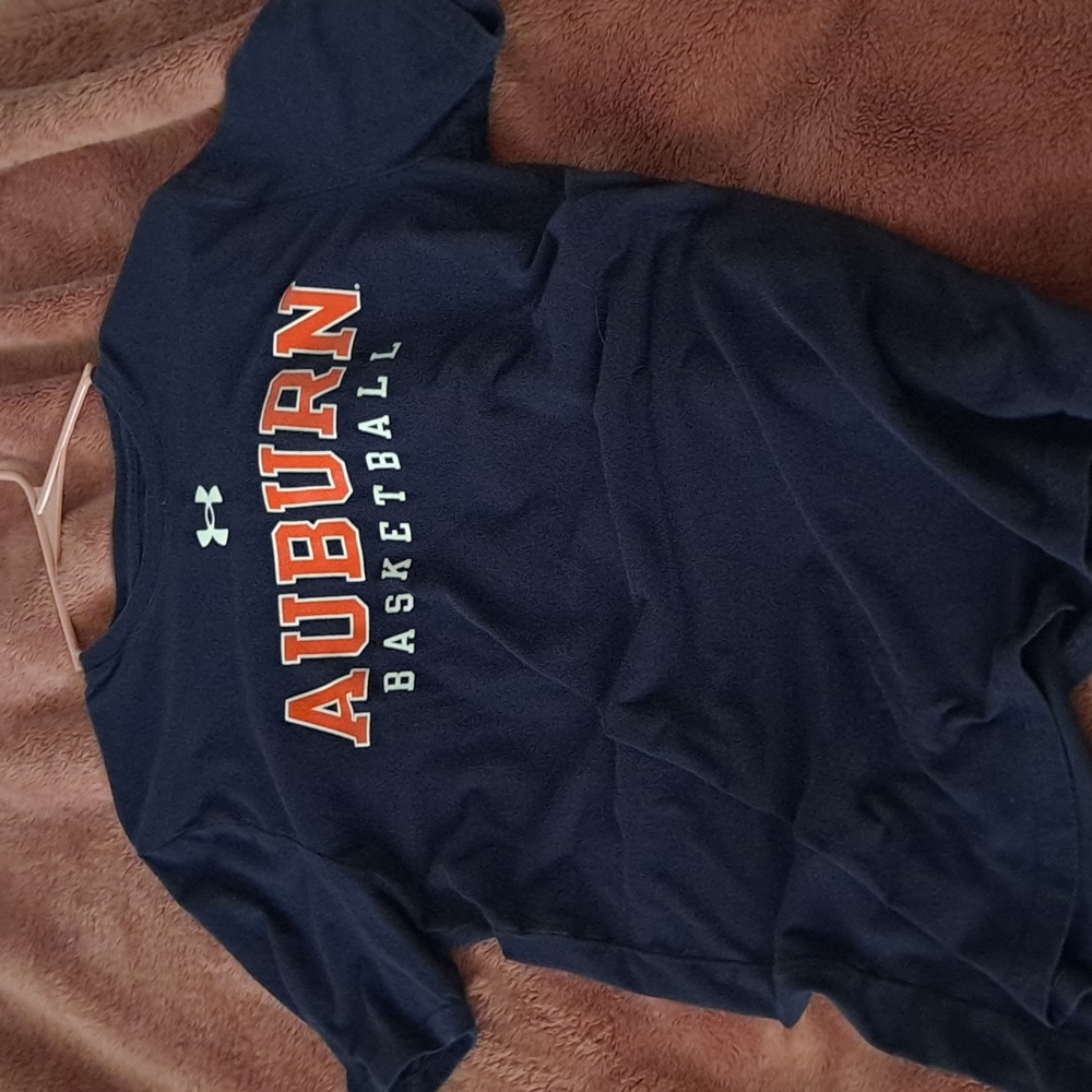 blue medium under armour shirt